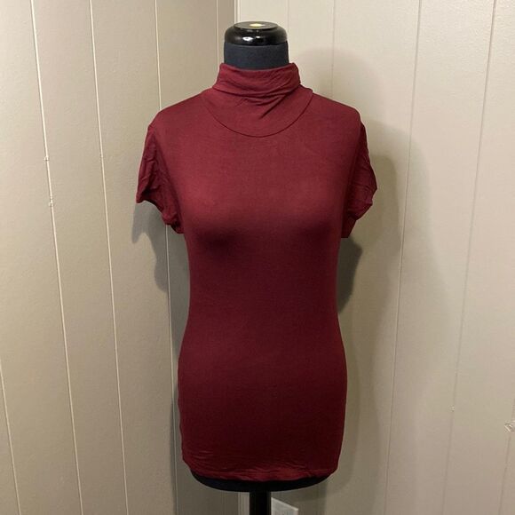 NEW Elan Small Right Turtleneck T-Shirt Maroon Short Sleeve - Picture 1 of 6